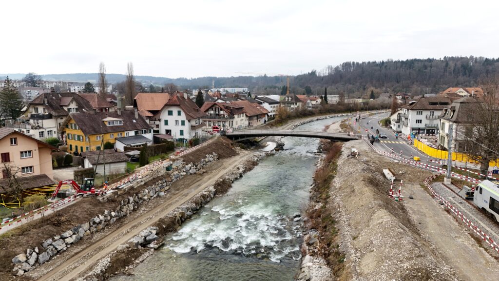 2025-02-24 Hilfsbrücke. Widerlager links und rechts